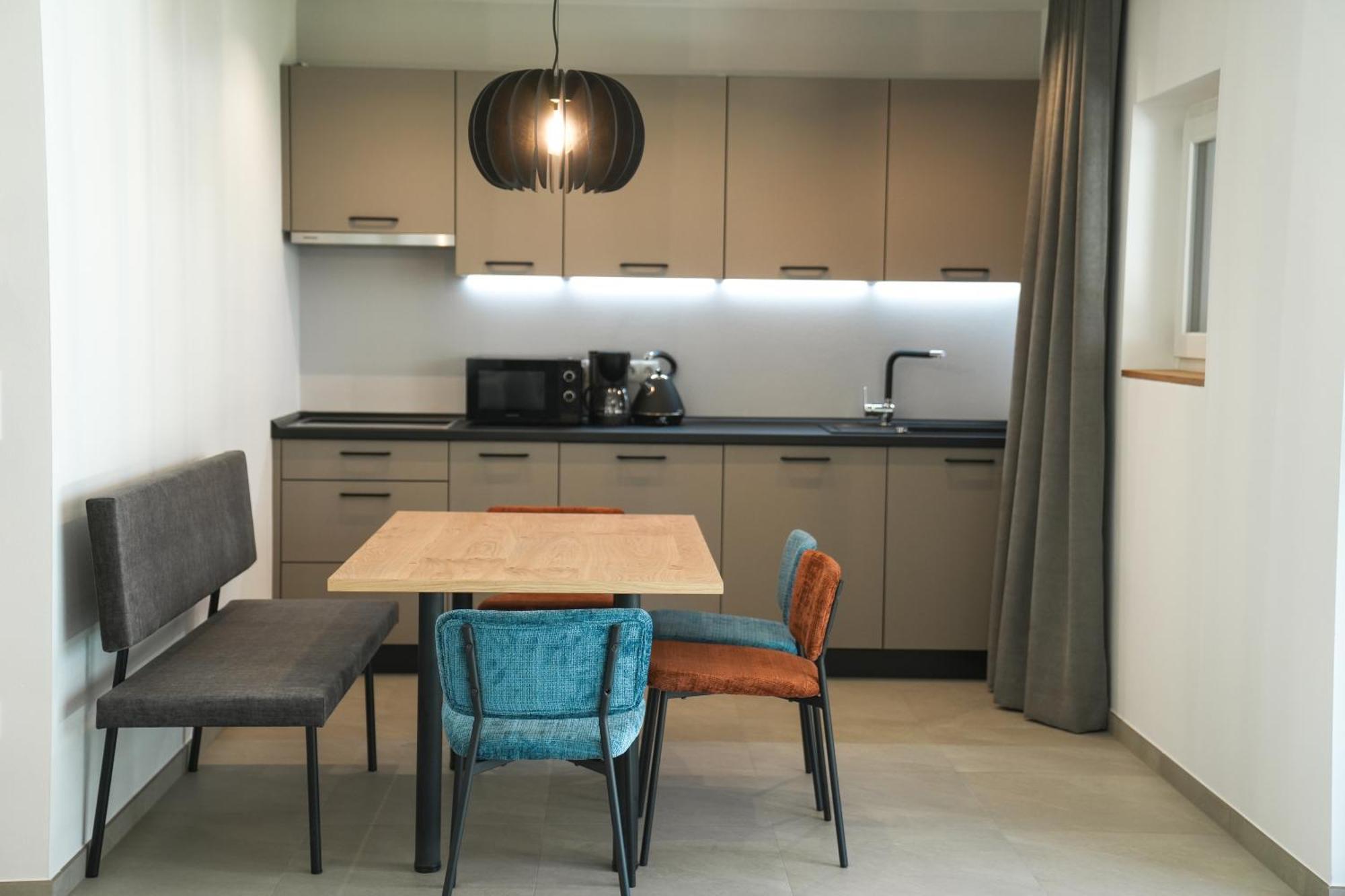 Residence Montani Laces Bagian luar foto